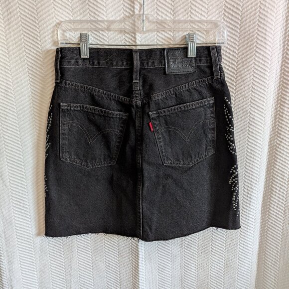 Levi’s High Rise Studded Black Jean Skirt size 25 Western Grunge Streetwear - Picture 3 of 11